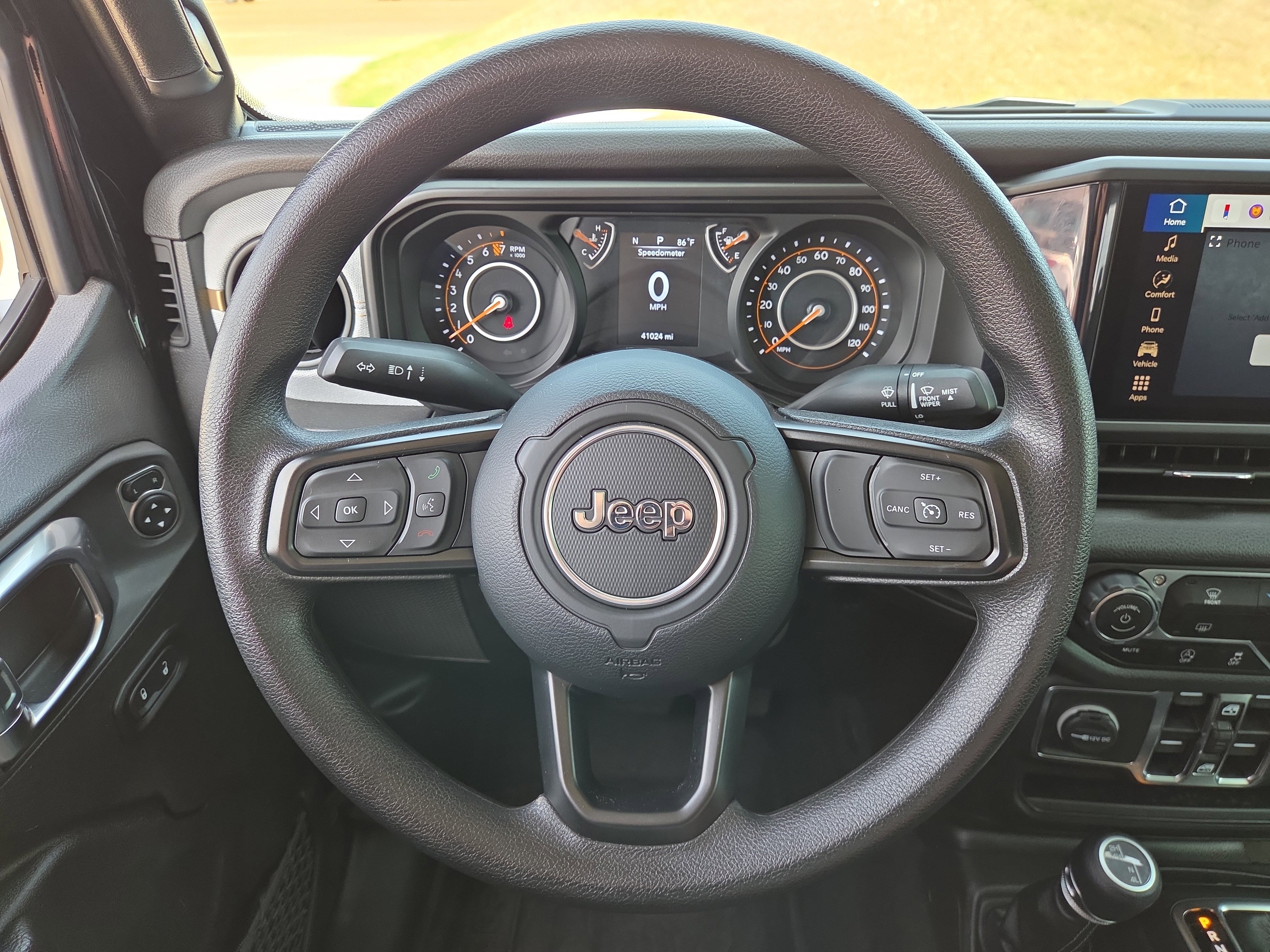 Used 2024 Jeep Gladiator Sport image 19