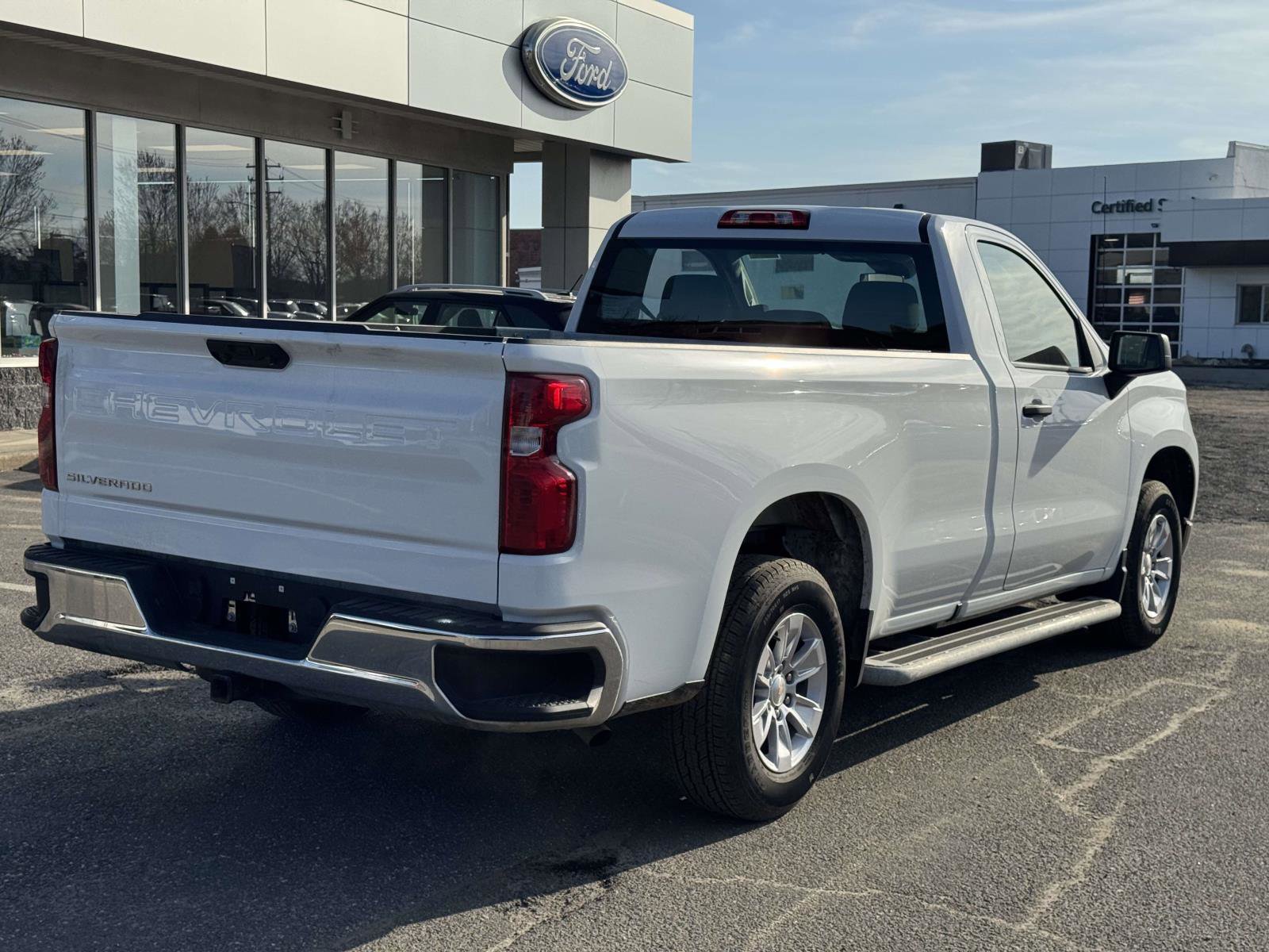 Used 2025 Chevrolet Silverado 1500 W/T image 6