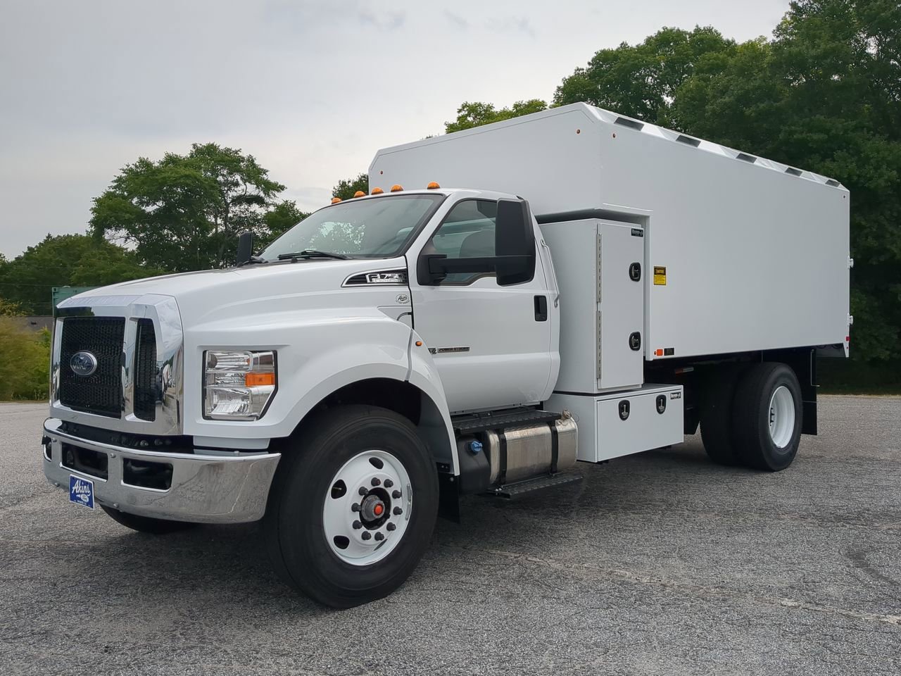 New 2027 Ford F750 2WD Regular Cab Super Duty image 6
