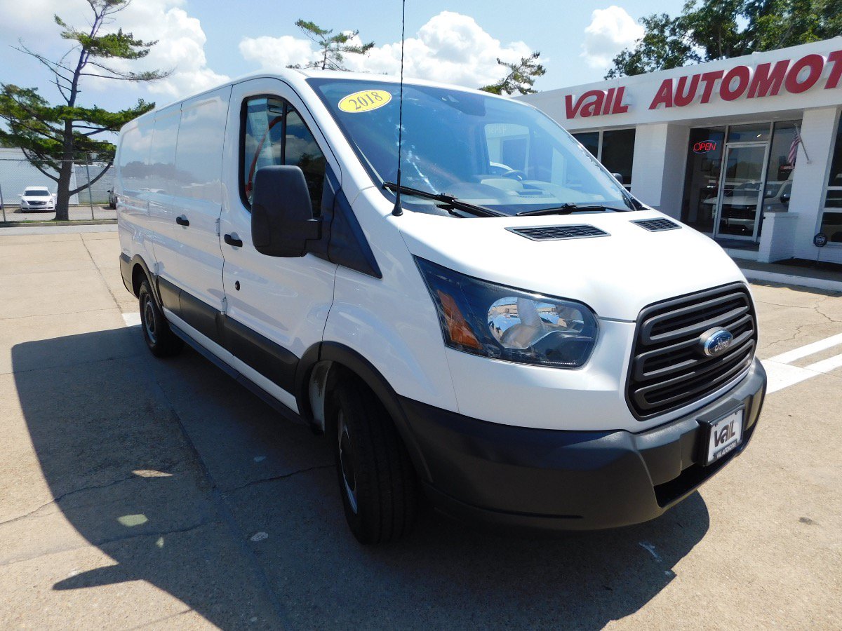 Used 2018 Ford Transit 150 130 Low Roof RWD image 1