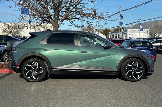 Used 2024 Hyundai Ioniq 5 SE image 3
