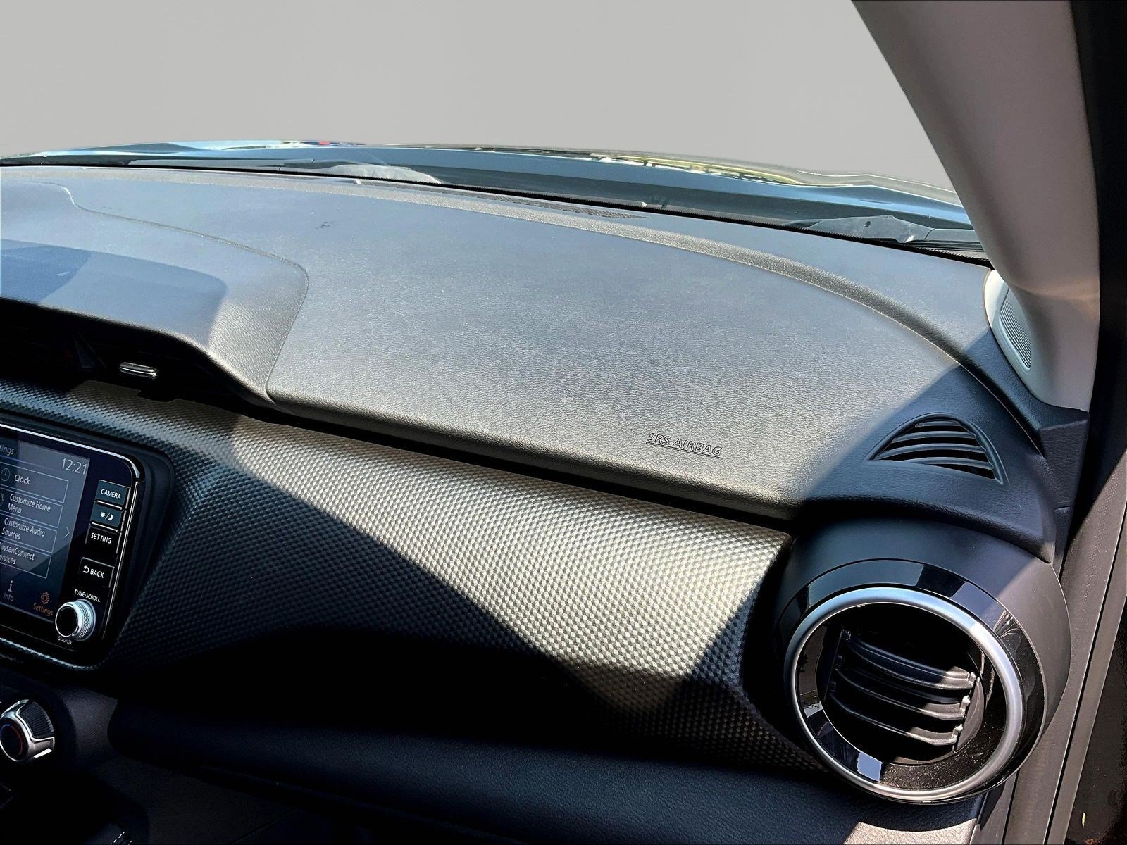 Used 2024 Nissan Kicks SV w/ Interior Electronics Package FWD image 26