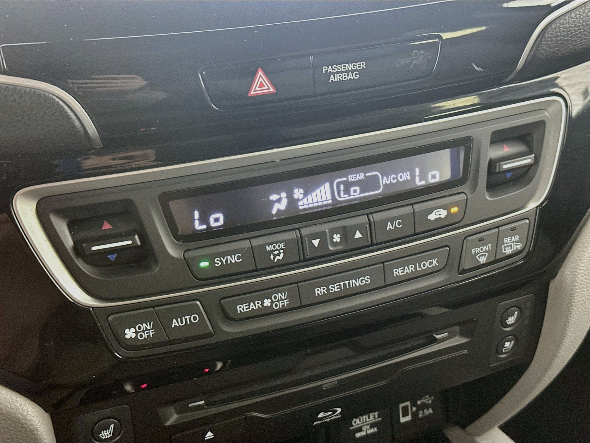 Used 2019 Honda Pilot Elite image 23