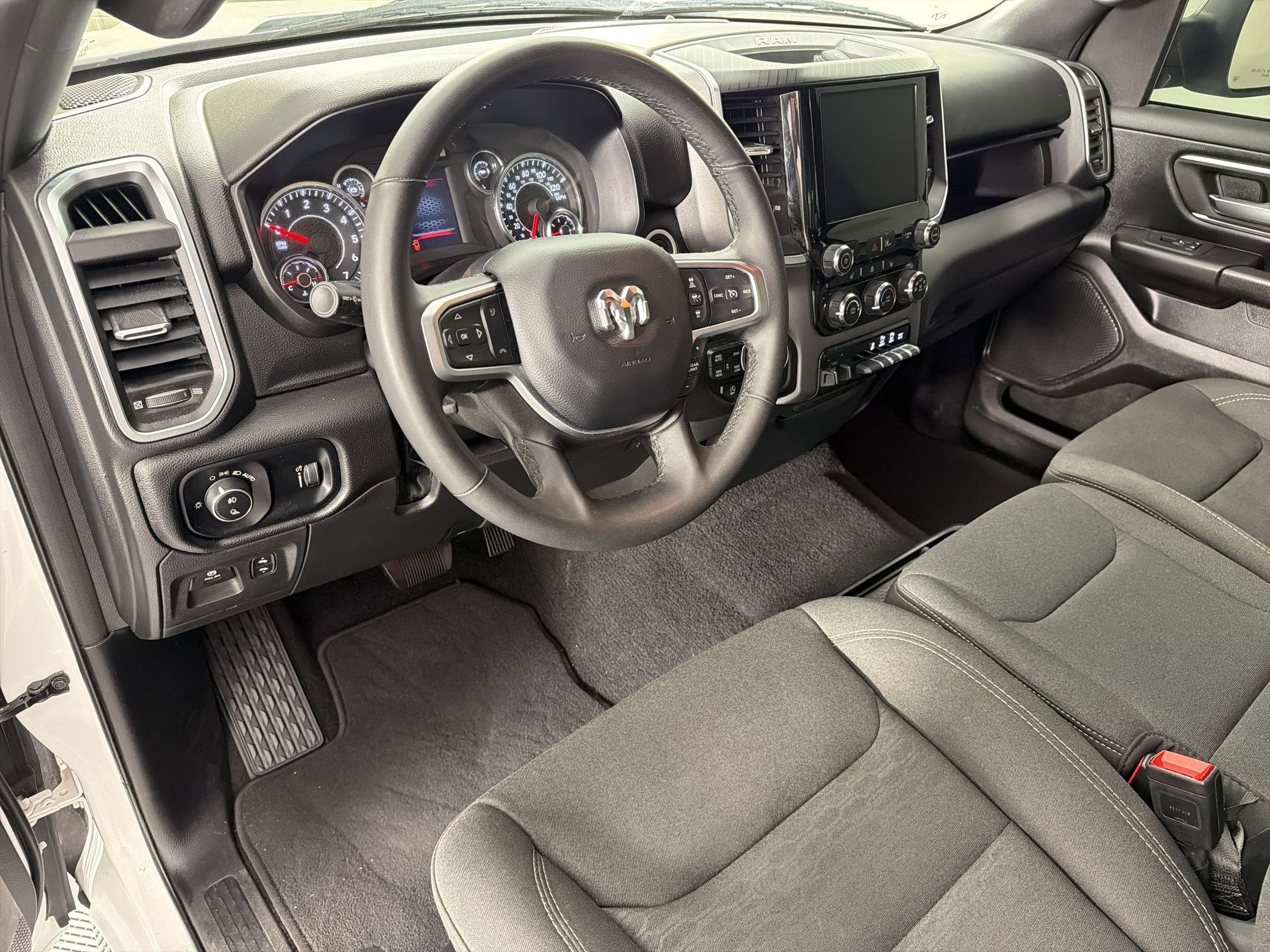 Used 2025 RAM 1500 Lone Star image 4