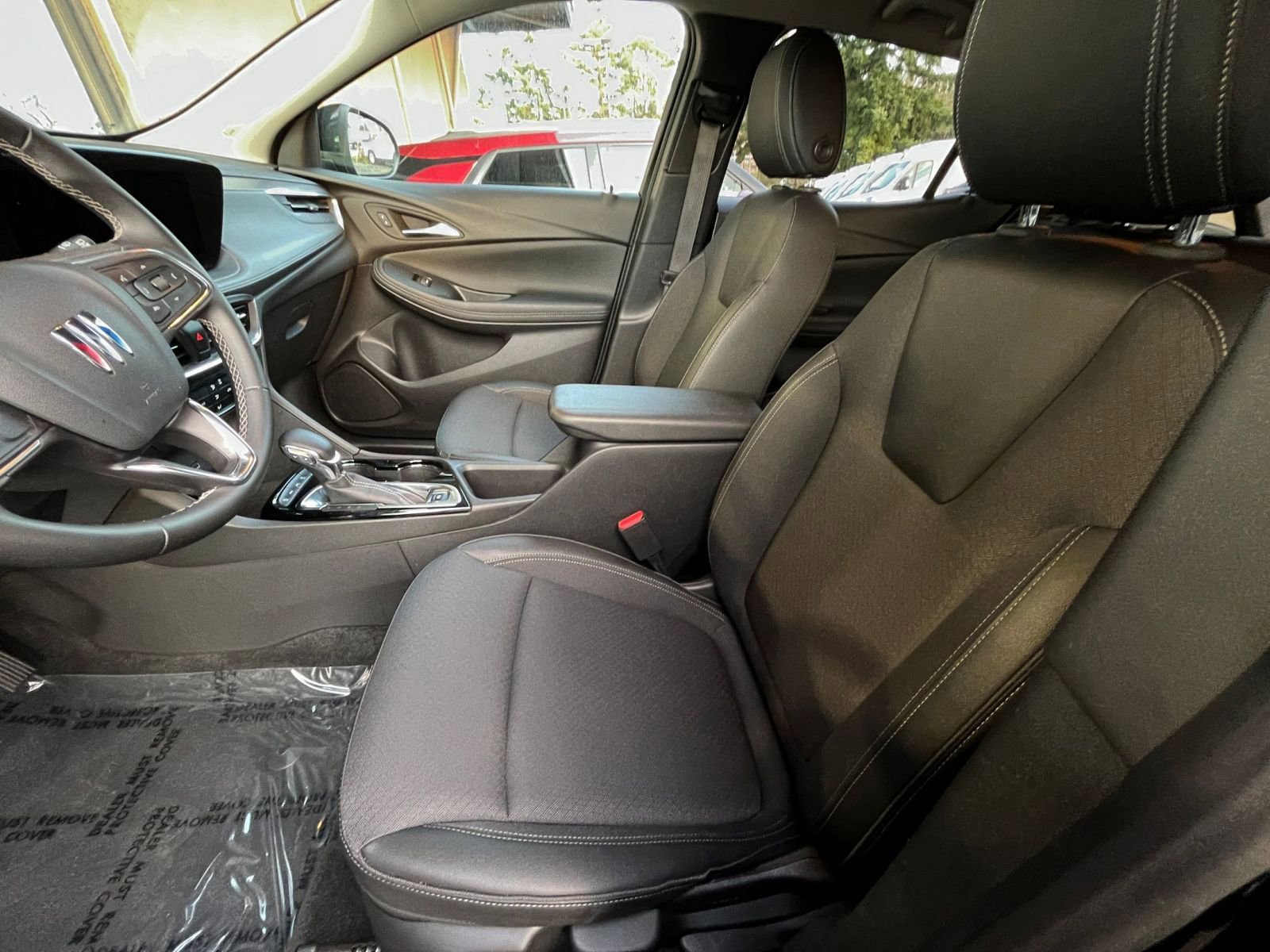 Used 2025 Buick Encore GX Preferred image 28