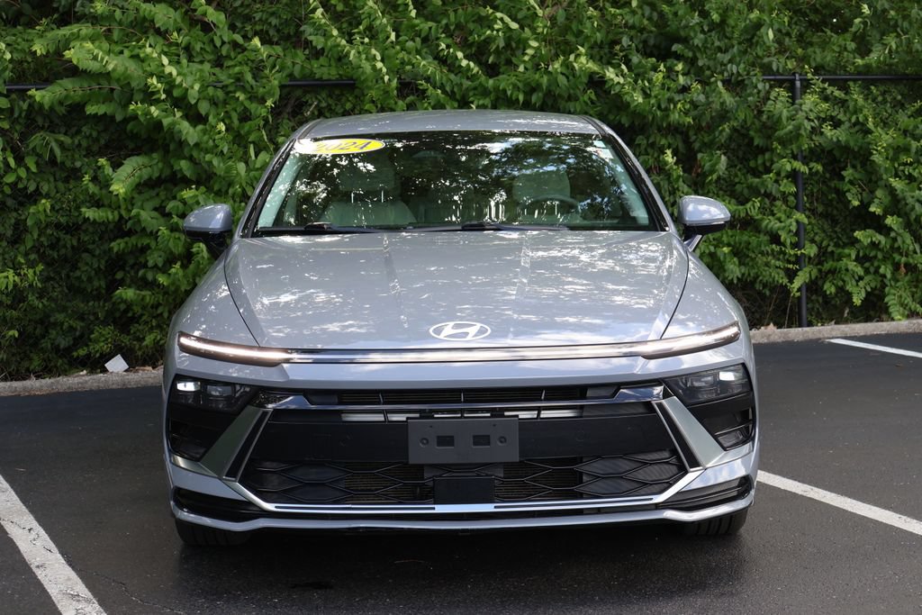 Used 2024 Hyundai Sonata SEL FWD image 2