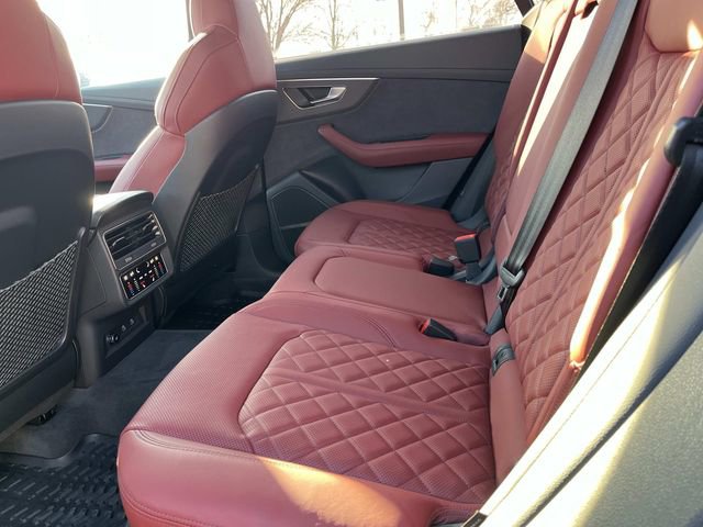 Used 2024 Audi SQ8 Prestige image 21