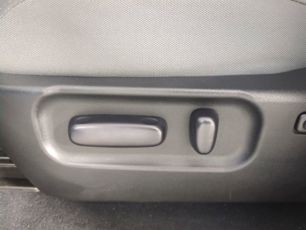 Used 2023 Toyota Tacoma SR5 image 22