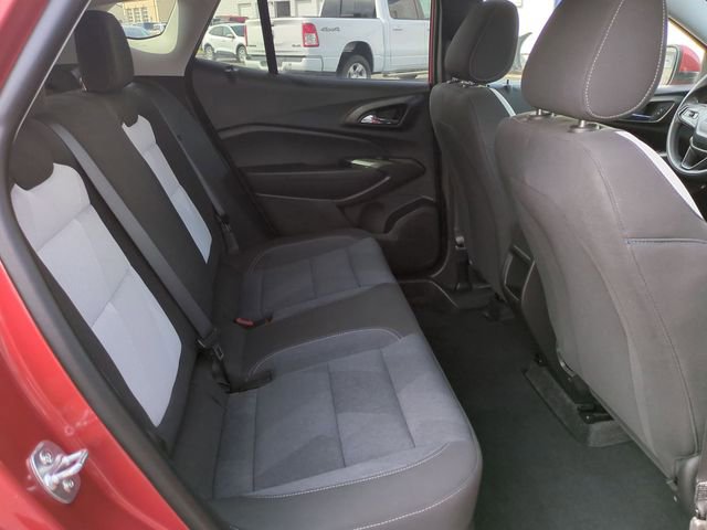 Used 2024 Chevrolet Trax LS w/ LS Convenience Package FWD image 21