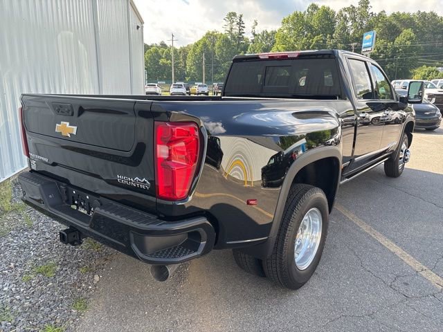 New 2025 Chevrolet Silverado 3500 High Country w/ High Country Premium Package image 3