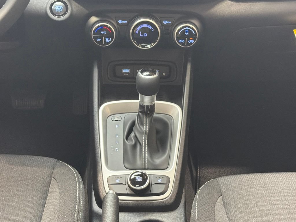 New 2026 Hyundai Venue SEL FWD image 18