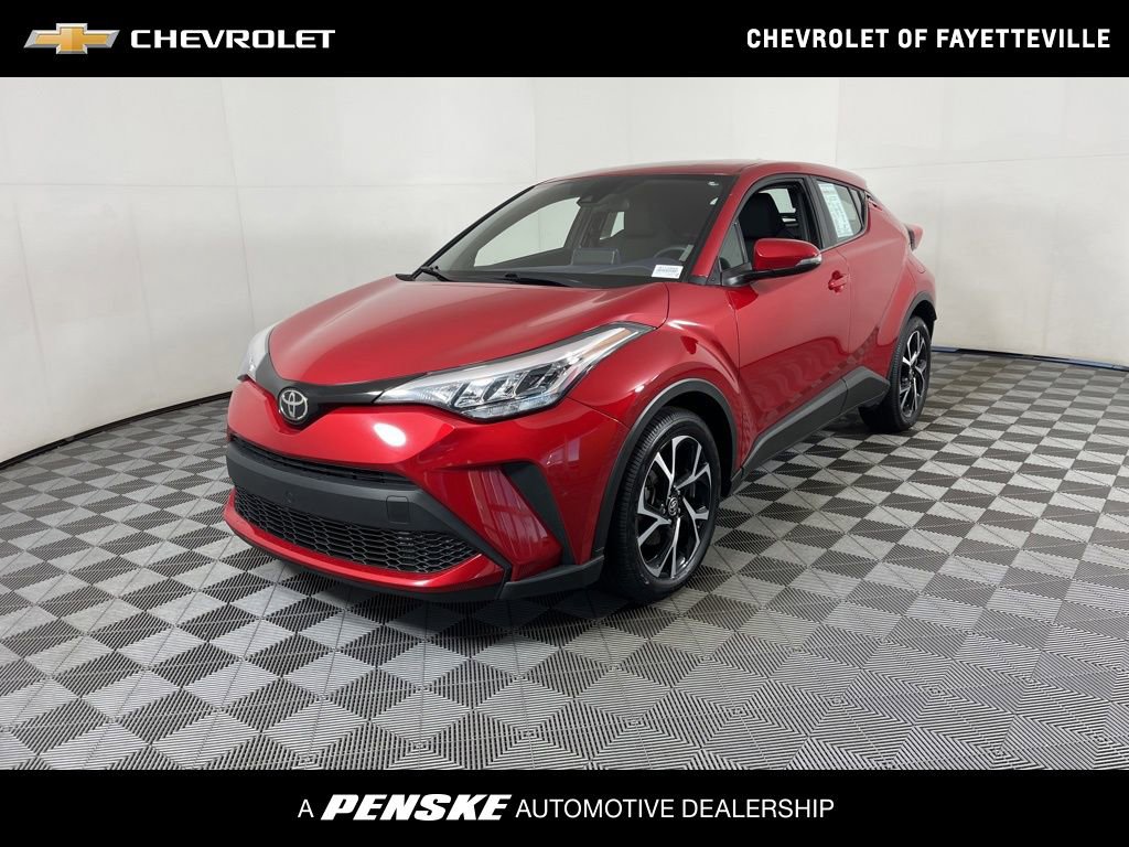 Used 2020 Toyota C-HR XLE video 1