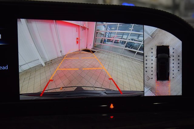 Used 2021 Cadillac Escalade Premium Luxury w/ Driver Assist Tech Package image 57