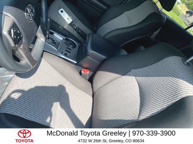 Used 2022 Toyota 4Runner SR5 AWD/4WD image 11