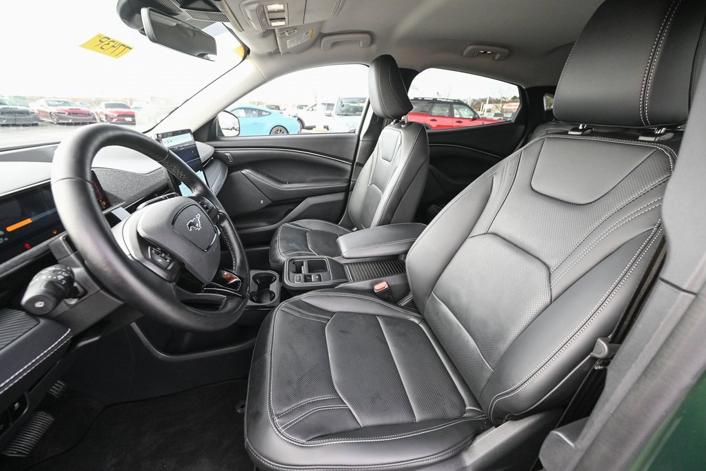 Used 2025 Ford Mustang Mach-E Premium image 19