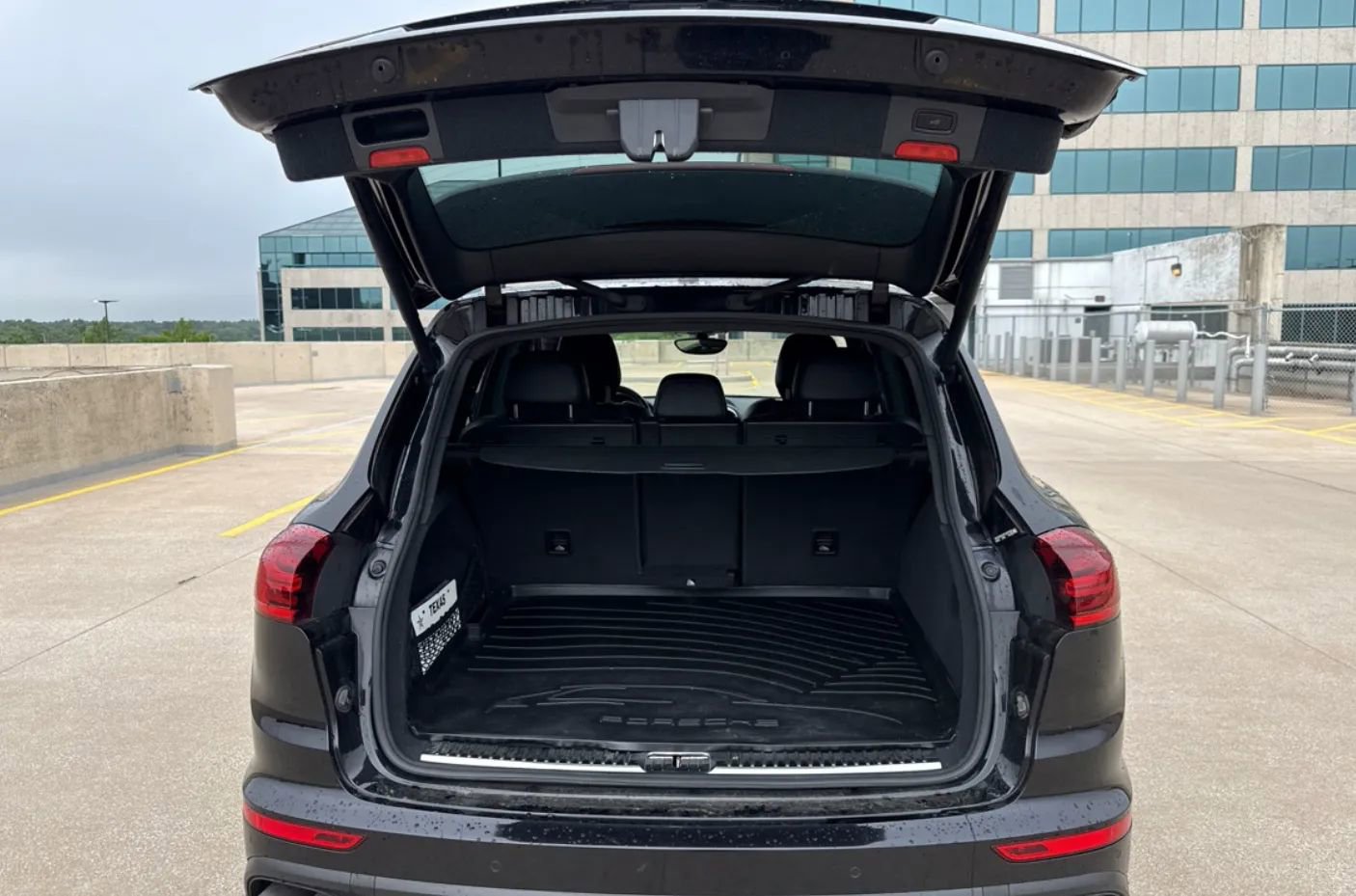 Used 2015 Porsche Cayenne S image 7