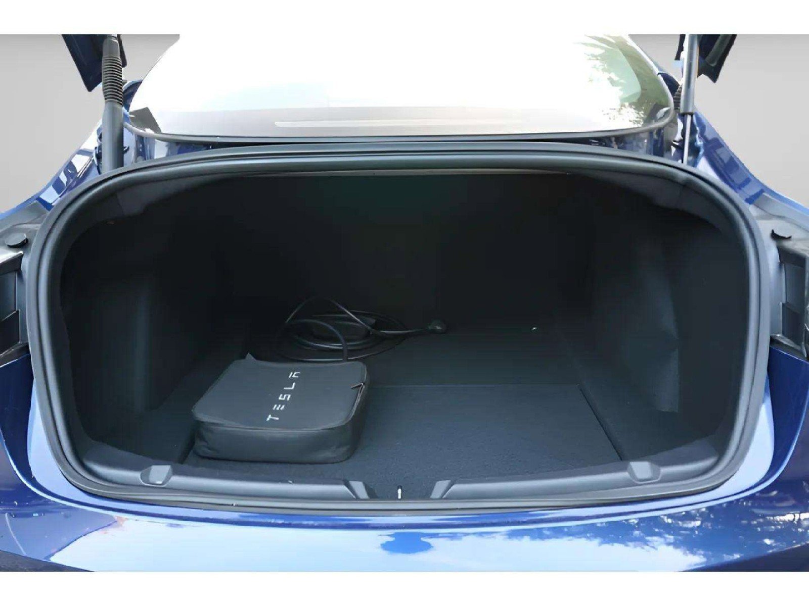 Used 2021 Tesla Model 3 Standard Range Plus image 30