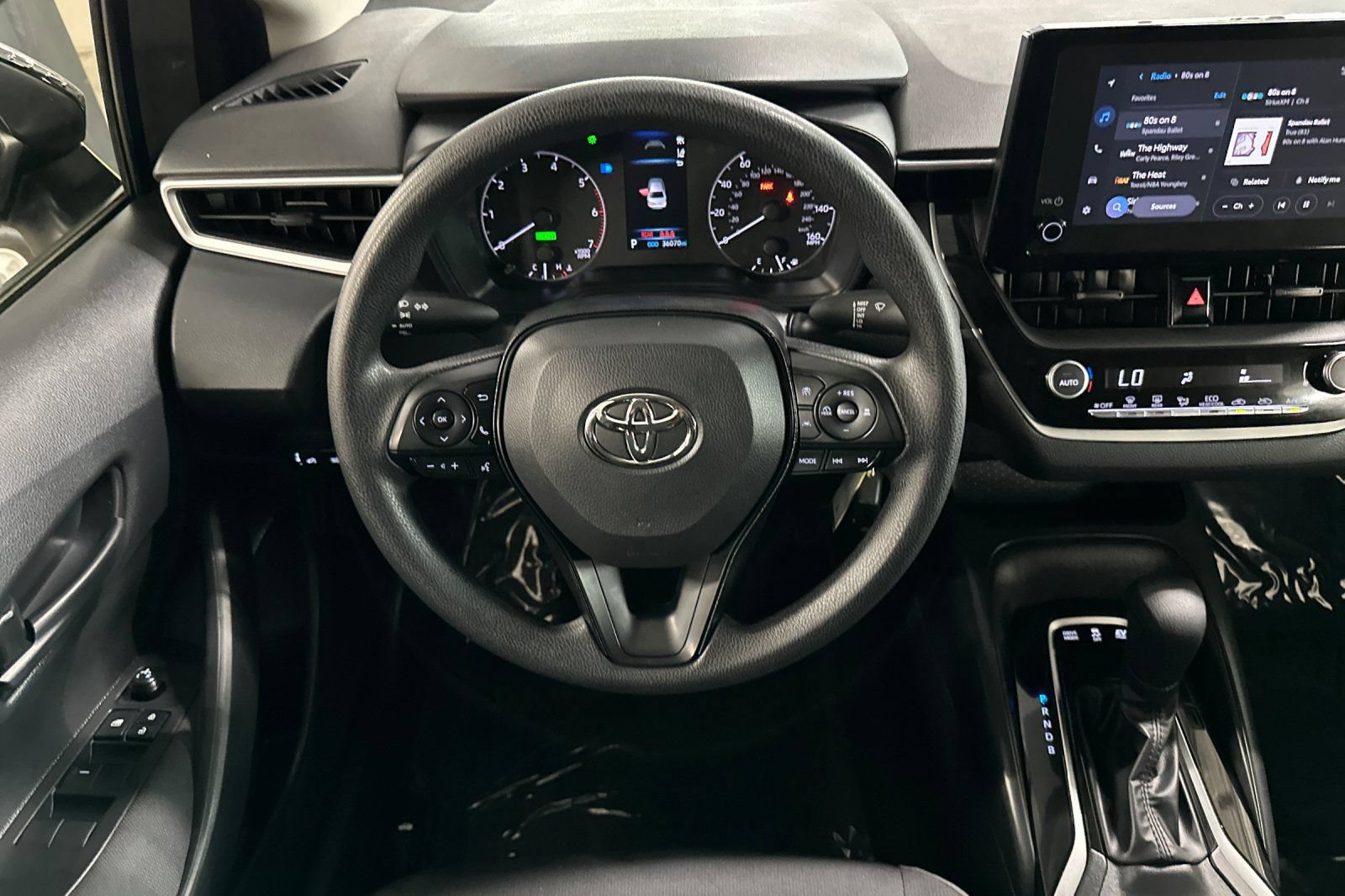Certified 2025 Toyota Corolla LE FWD image 14