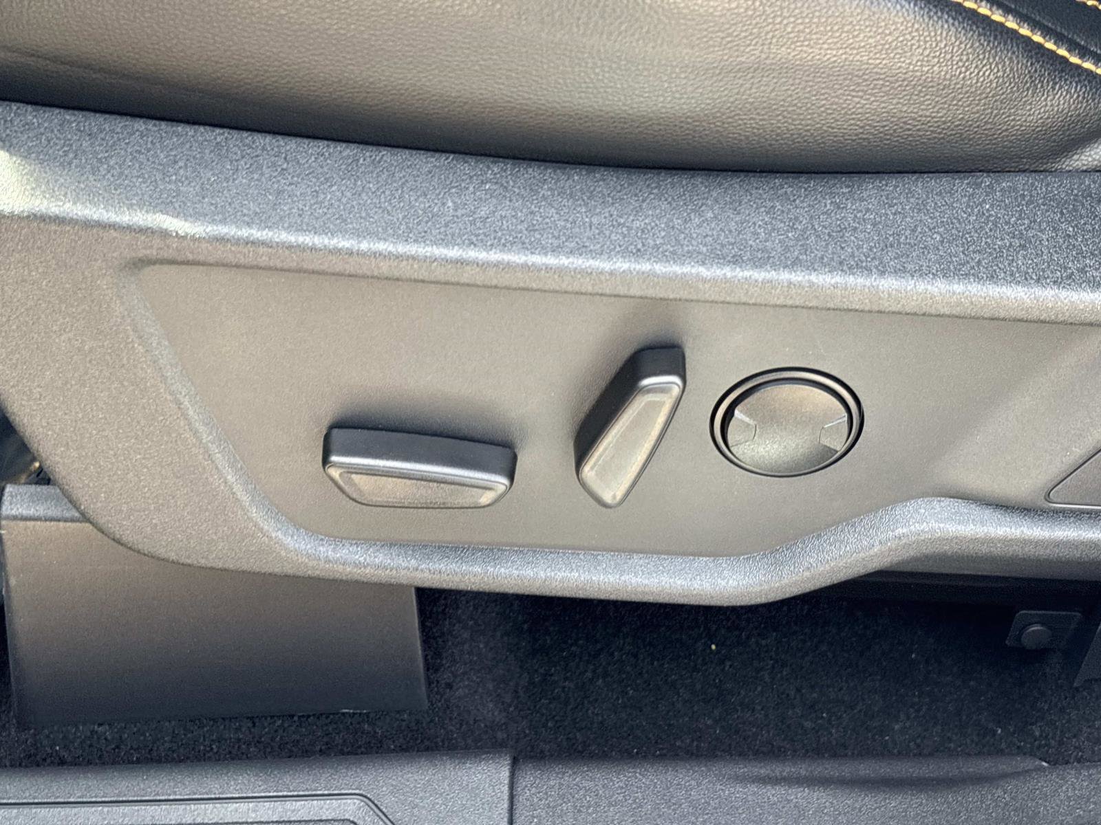 Used 2024 Ford Bronco Badlands image 15