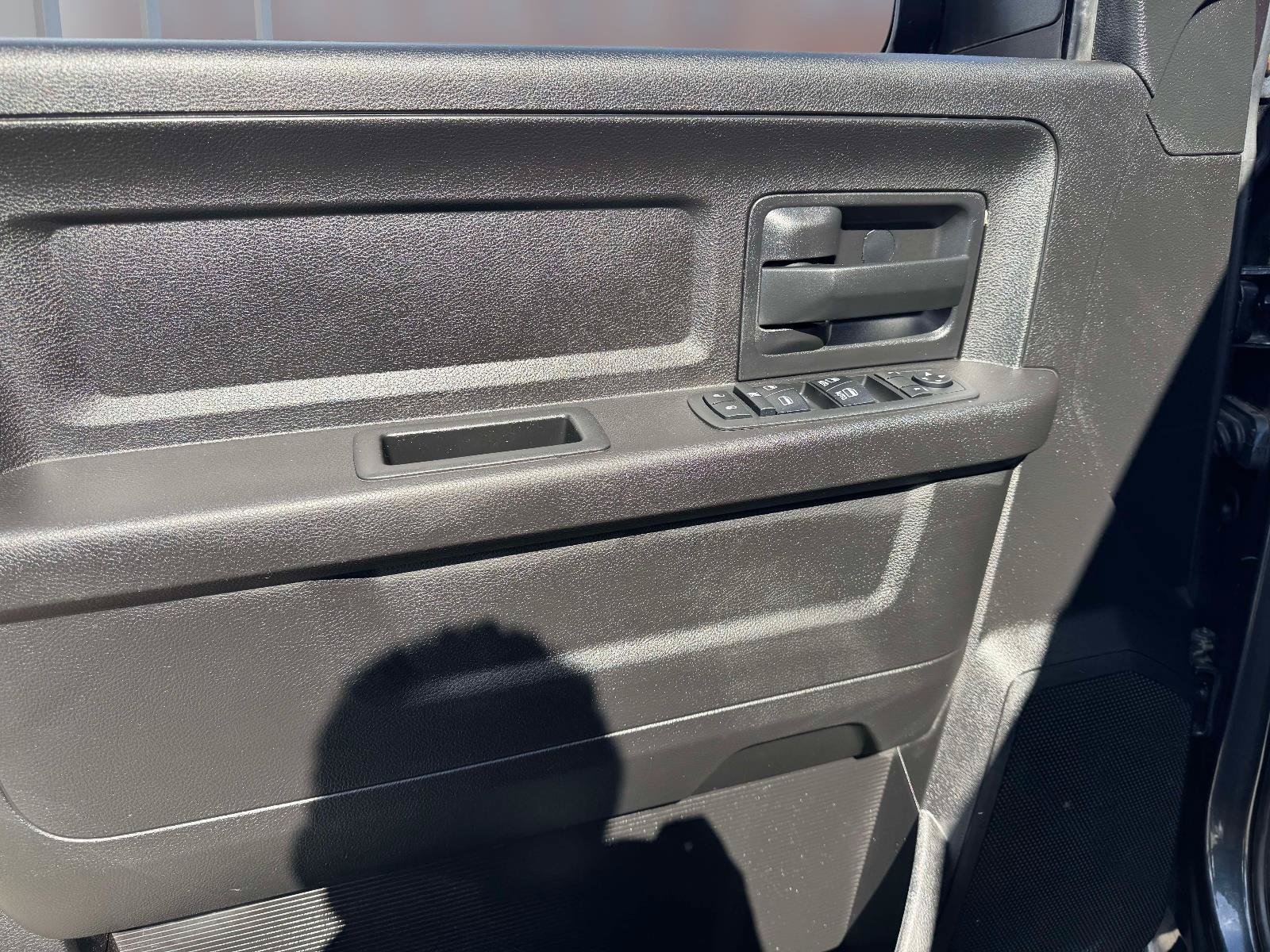 Used 2018 RAM 2500 Tradesman w/ Chrome Appearance Group AWD/4WD image 14