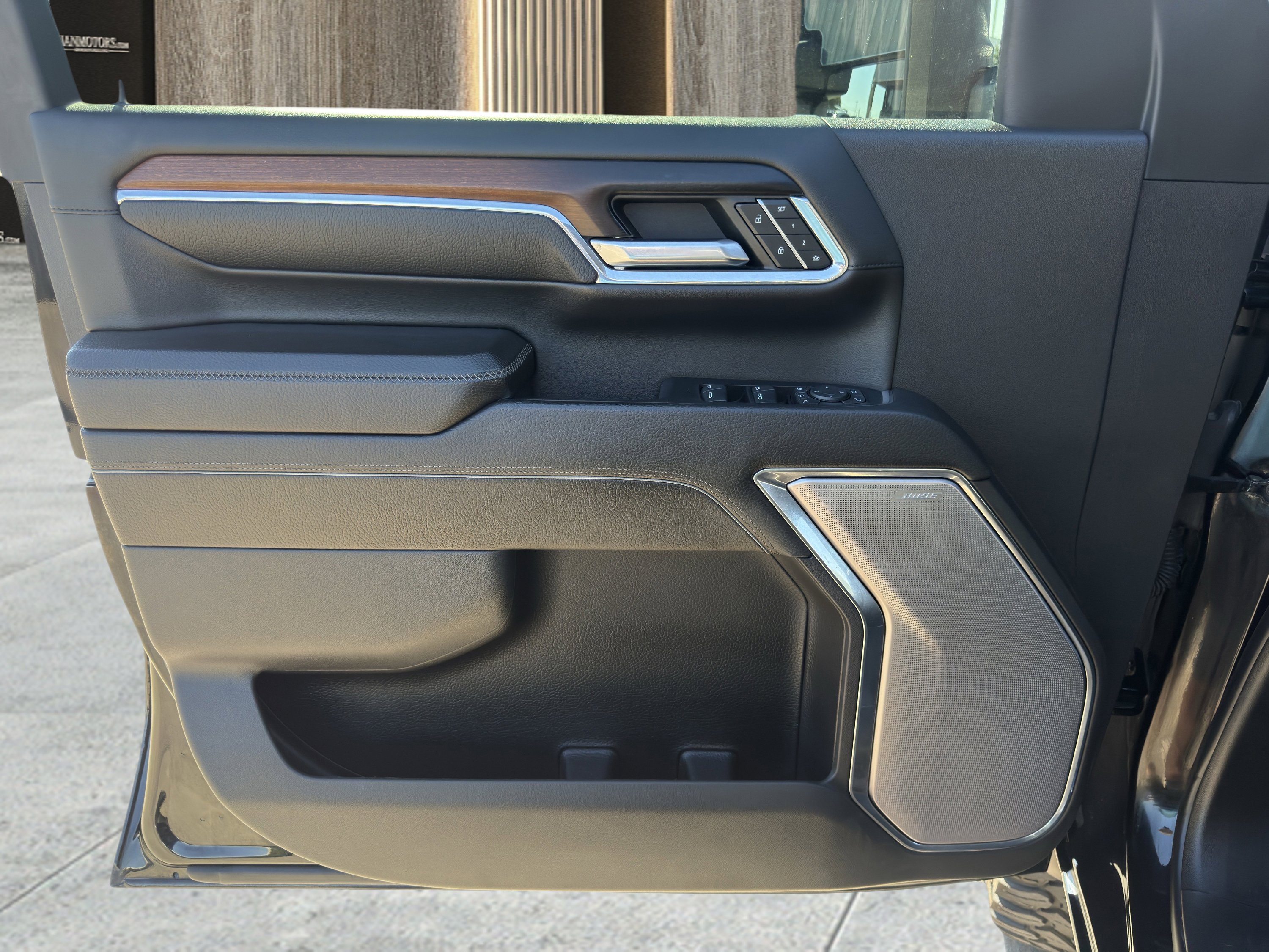 Used 2024 GMC Sierra 3500 Denali w/ Denali Reserve Package image 41