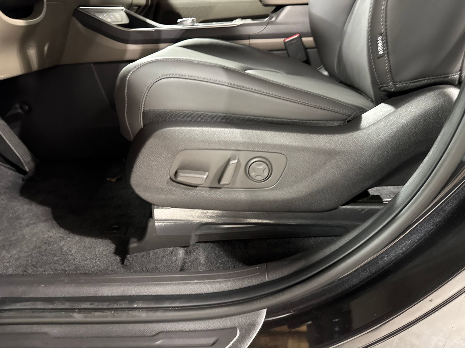 New 2026 Kia Carnival LXS image 29