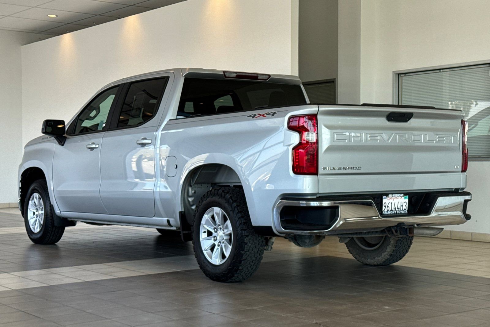 Used 2019 Chevrolet Silverado 1500 LT w/ All-Star Edition AWD/4WD image 6