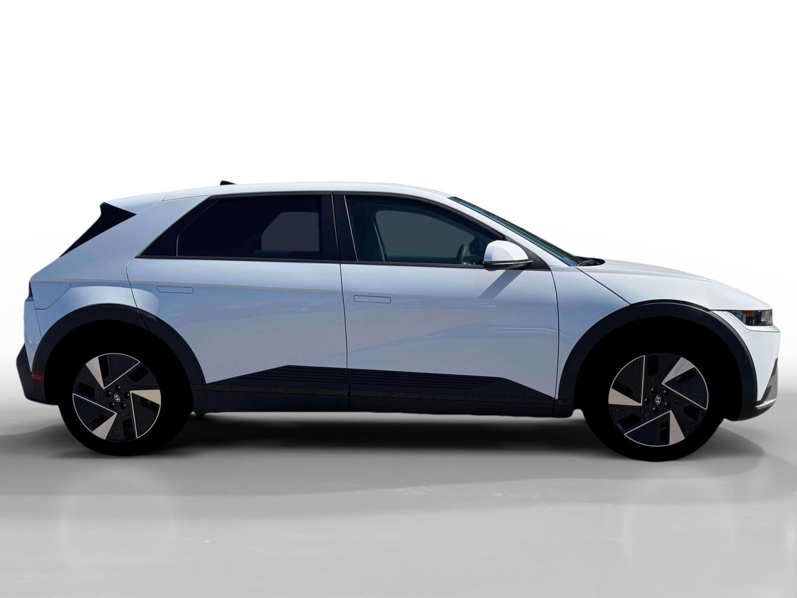 New 2026 Hyundai Ioniq 5 SE RWD image 9