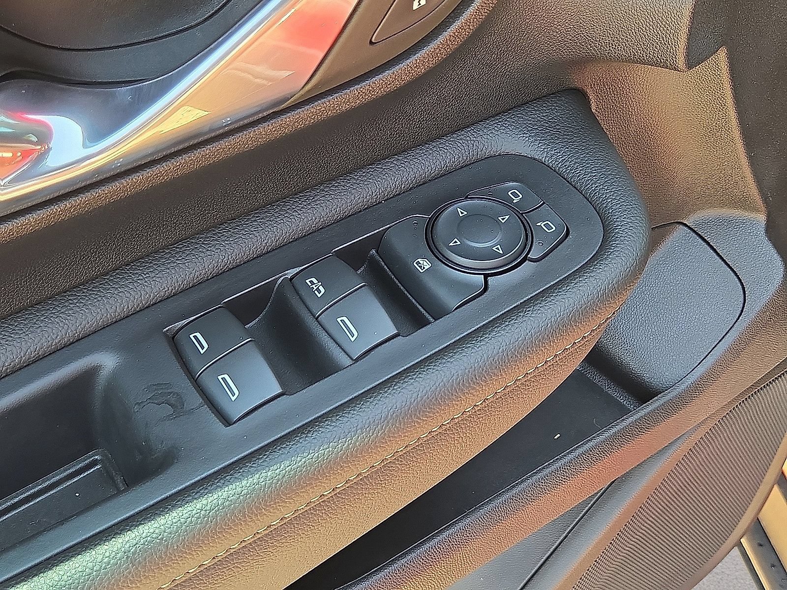 Used 2023 GMC Terrain SLE w/ Driver Convenience Package FWD image 21