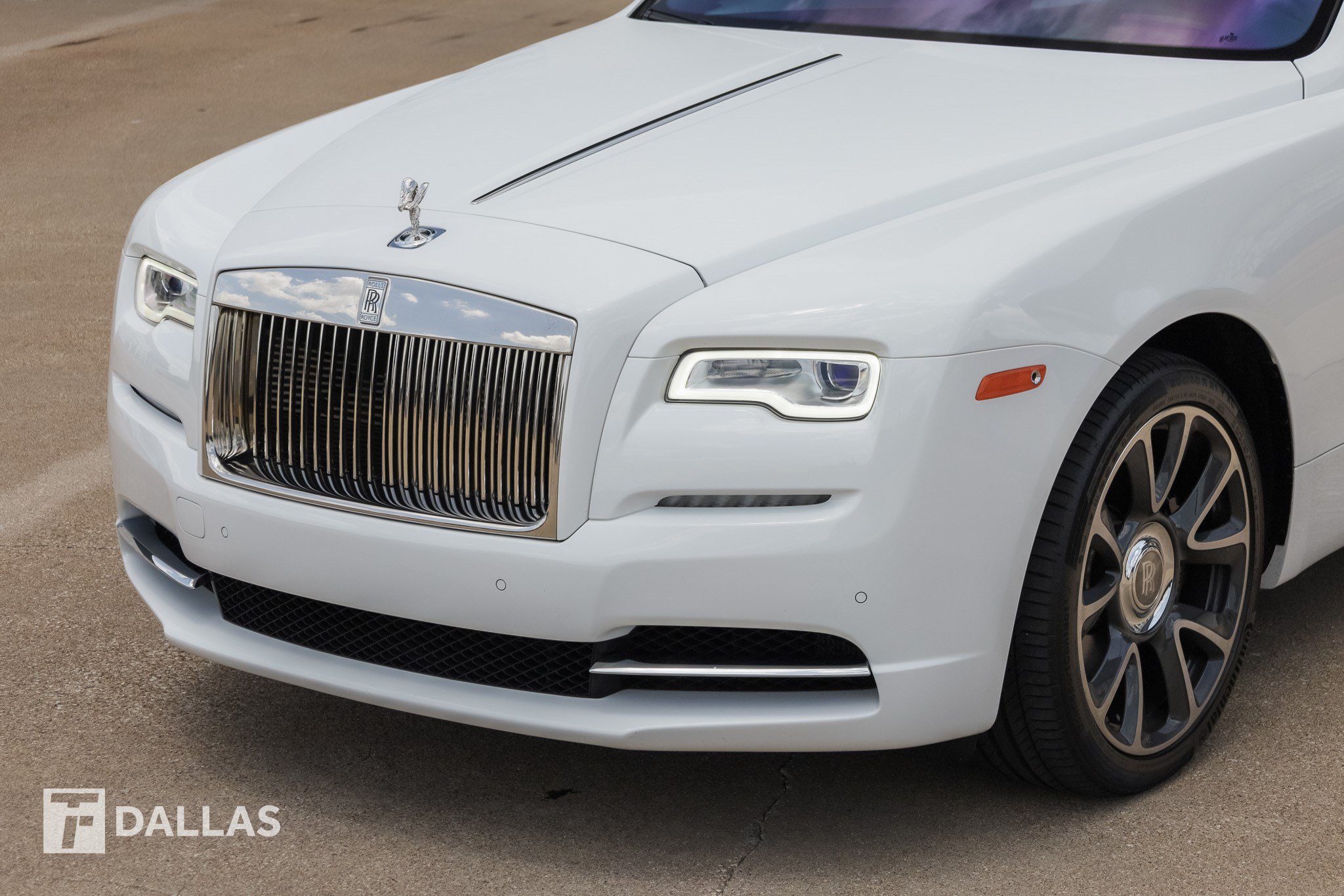 Used 2019 Rolls-Royce Wraith RWD image 6