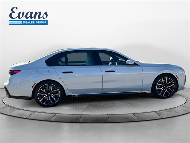 New 2026 BMW 750e xDrive image 6