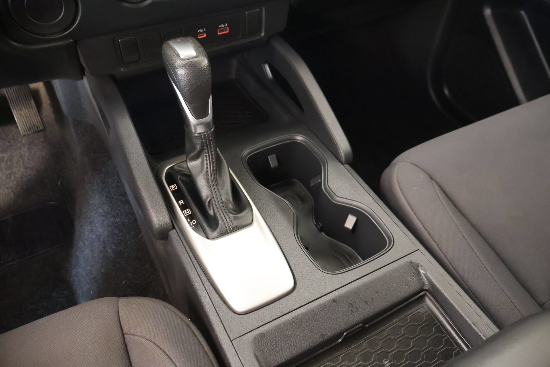 Used 2022 Nissan Frontier S RWD image 7