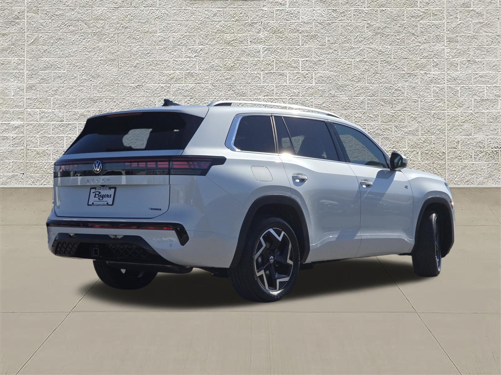New 2027 Volkswagen Atlas SEL R-Line AWD/4WD image 7