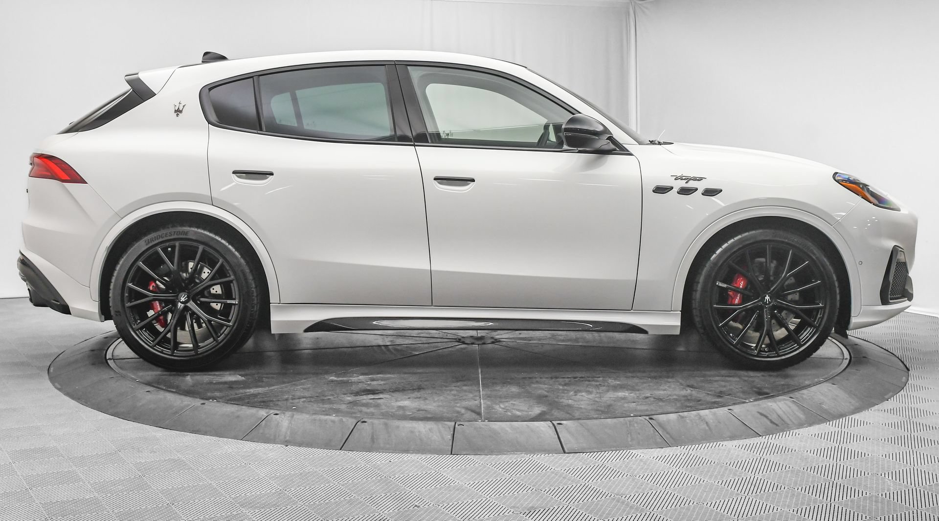 Used 2025 Maserati Grecale Modena AWD/4WD image 10