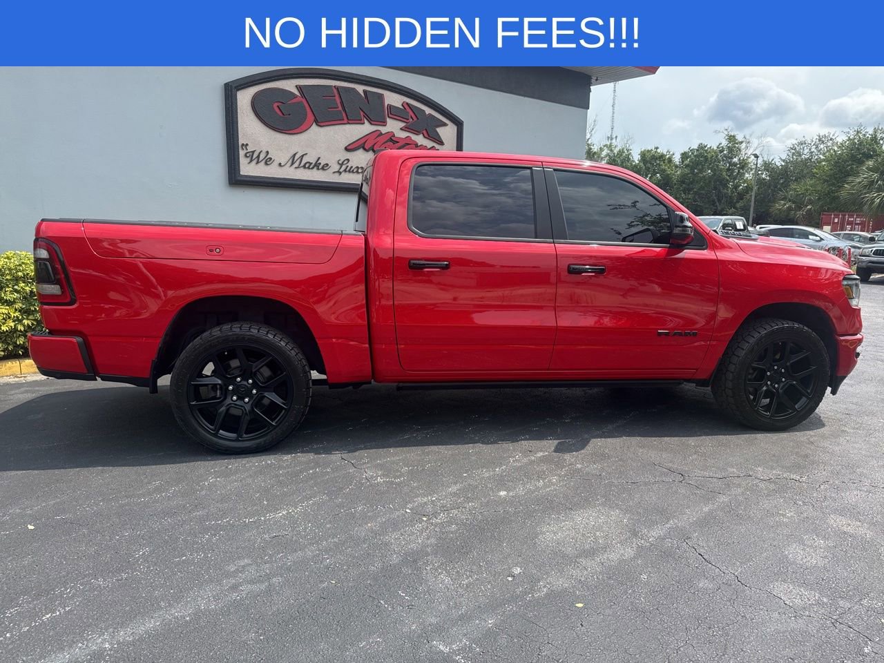 Used 2024 RAM 1500 Laramie AWD/4WD image 2