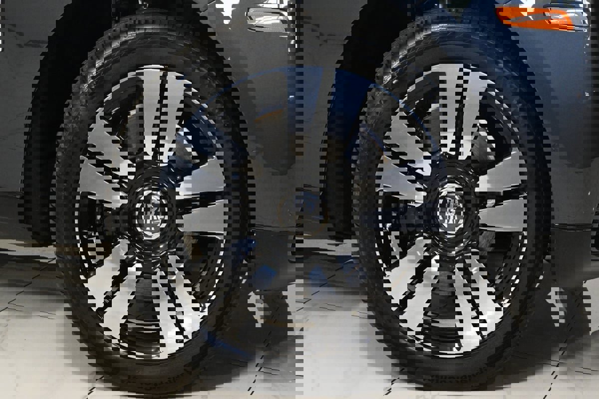 Used 2019 Rolls-Royce Cullinan image 26