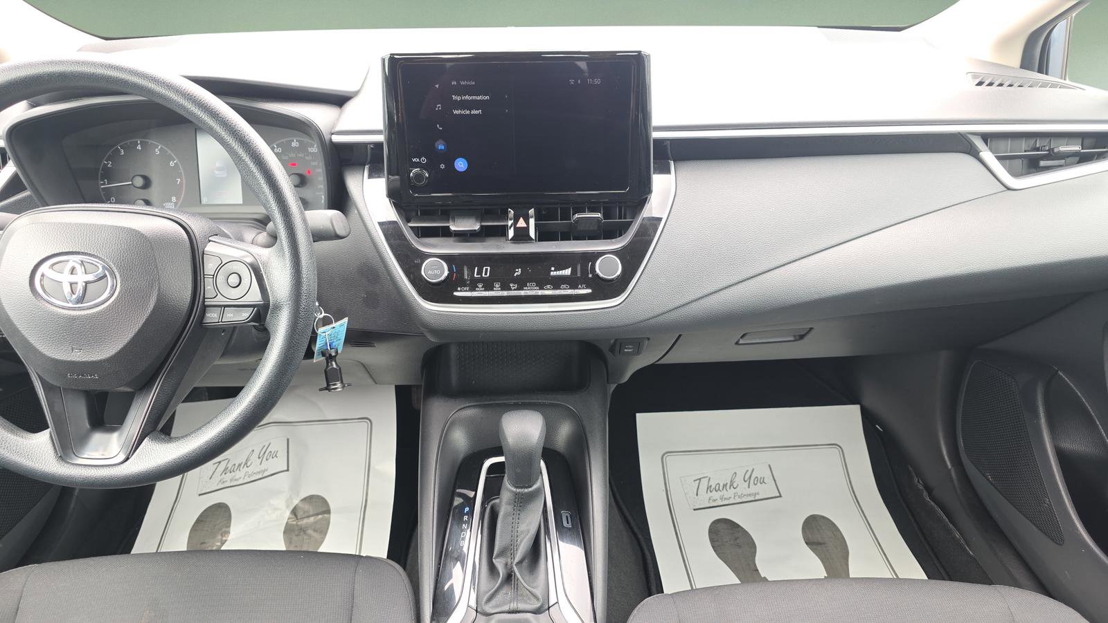 Used 2025 Toyota Corolla LE FWD image 12