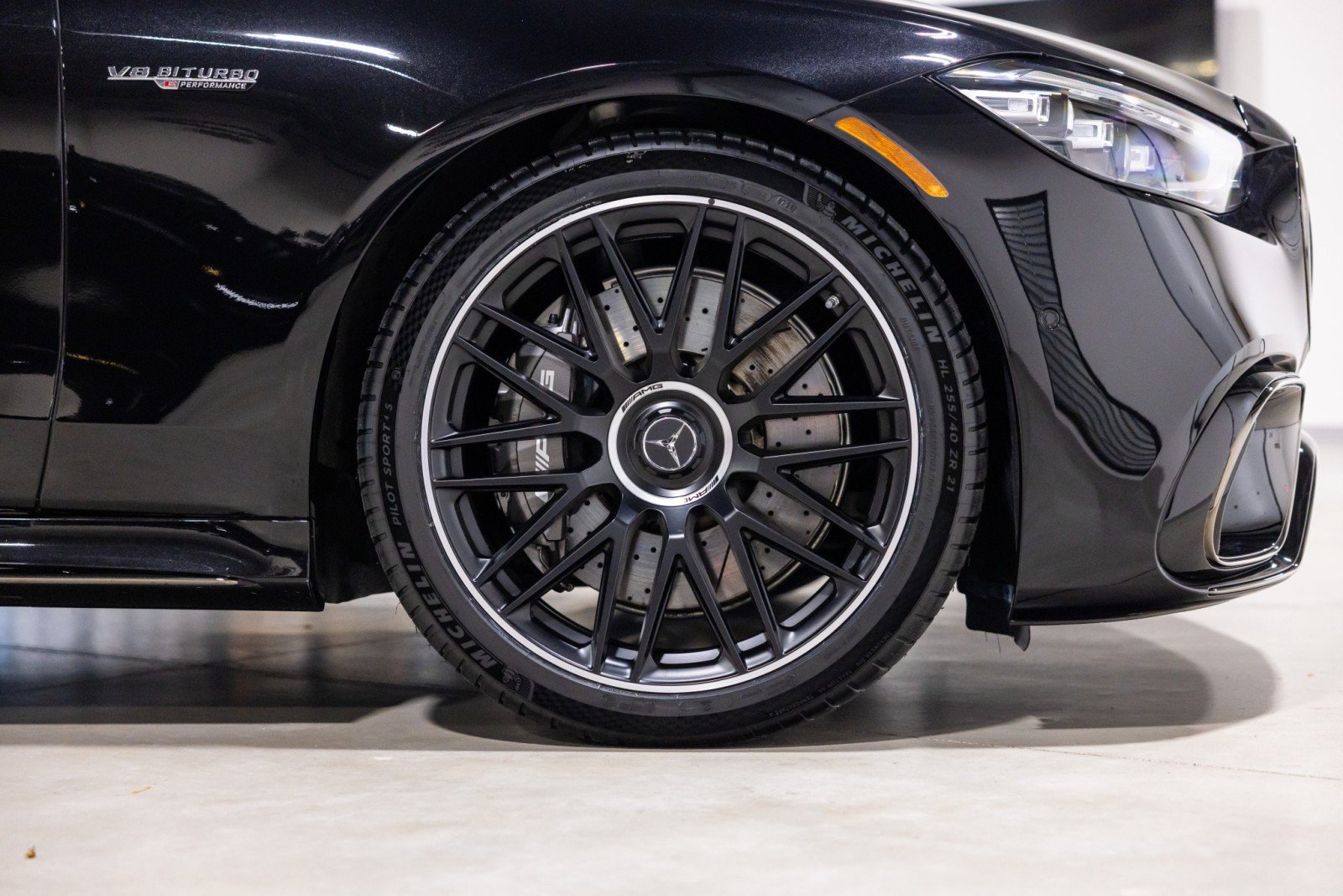 Used 2024 Mercedes-Benz S 63 AMG S w/ AMG Night Package image 23