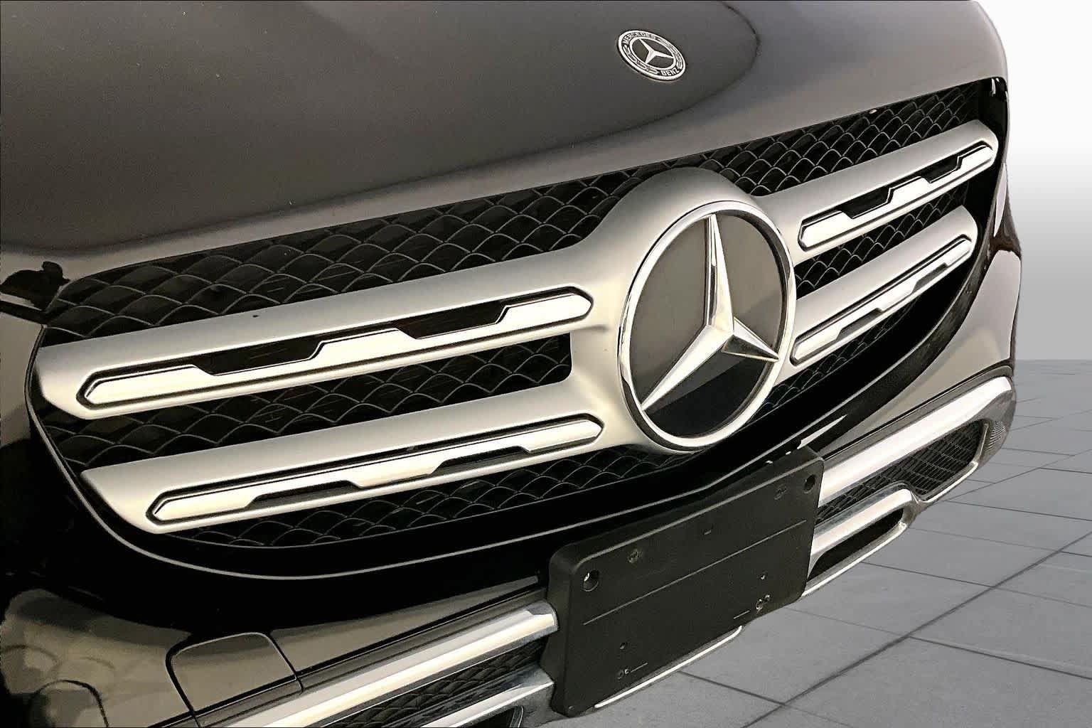 Used 2020 Mercedes-Benz GLC 300 4MATIC image 32