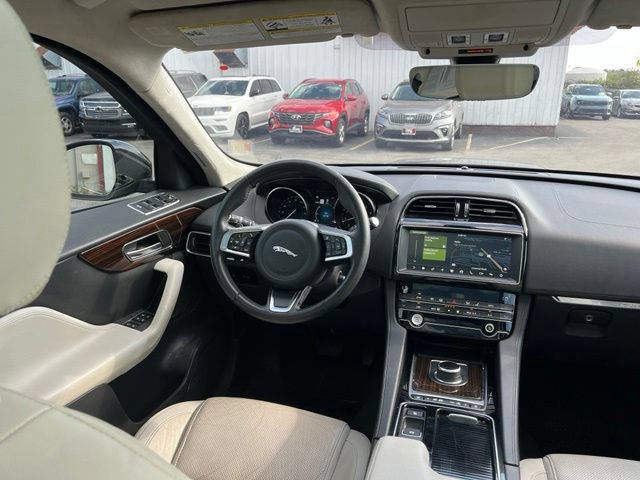 Used 2020 Jaguar F-PACE Prestige AWD/4WD image 42