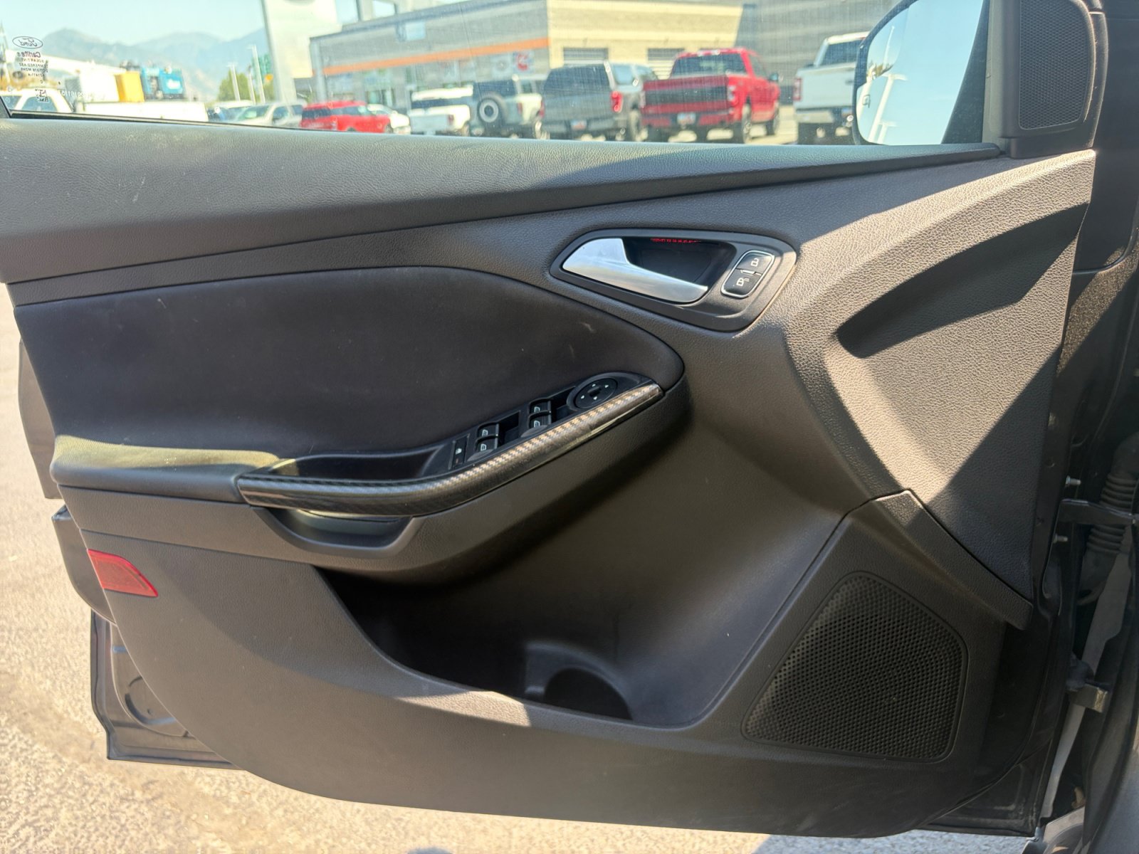 Used 2016 Ford Focus ST w/ Equipment Group 402A FWD image 18