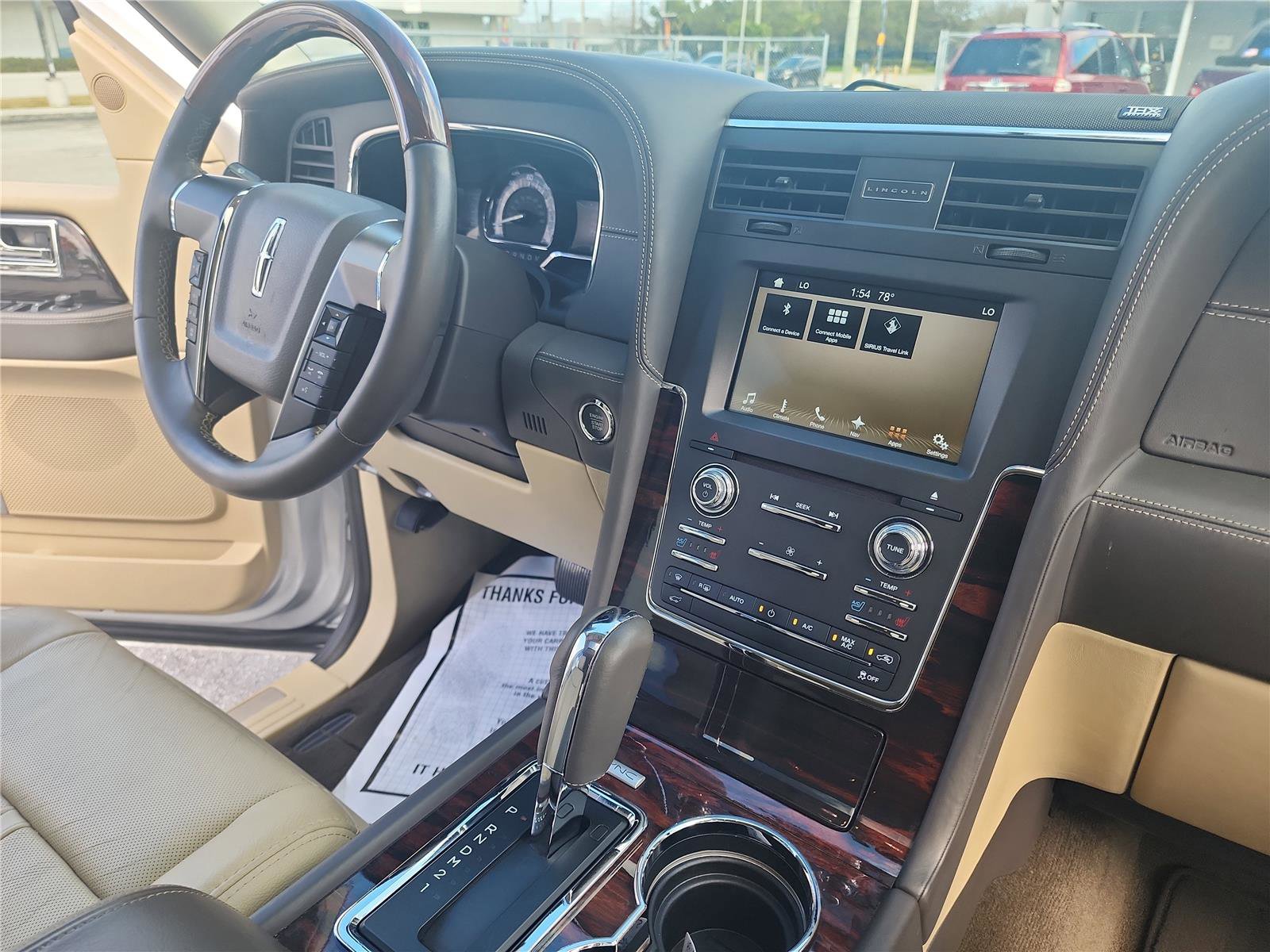 Used 2017 Lincoln Navigator Reserve image 34