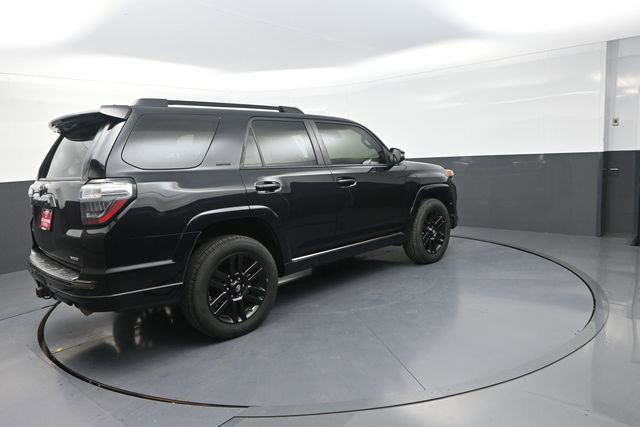 Used 2020 Toyota 4Runner Nightshade AWD/4WD image 31