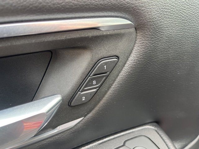 Used 2025 RAM 1500 Laramie w/ Sport Appearance Package image 13