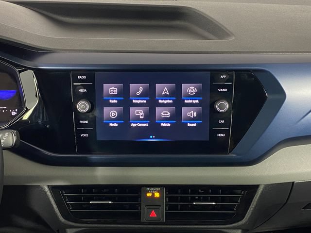 Used 2023 Volkswagen Taos SE w/ Panoramic Sunroof Package AWD/4WD image 14