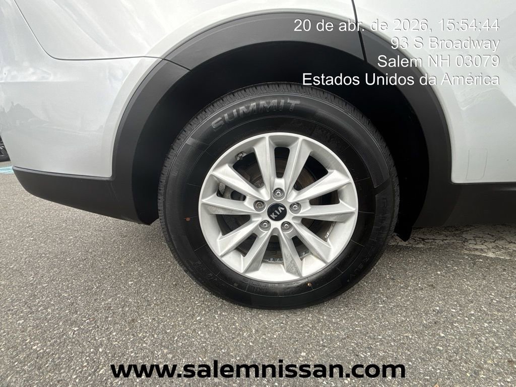 Used 2019 Kia Sorento LX image 22