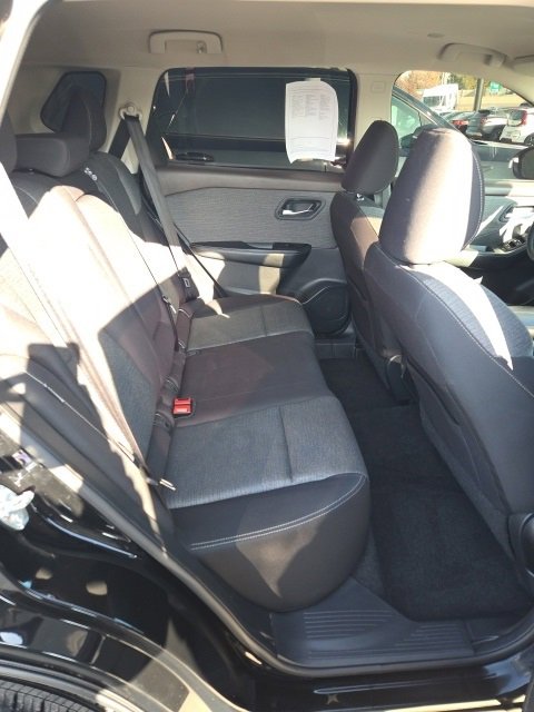 Used 2022 Nissan Rogue SV image 31