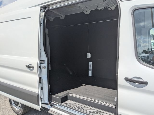 New 2026 Ford Transit 250 148 High Roof RWD image 25