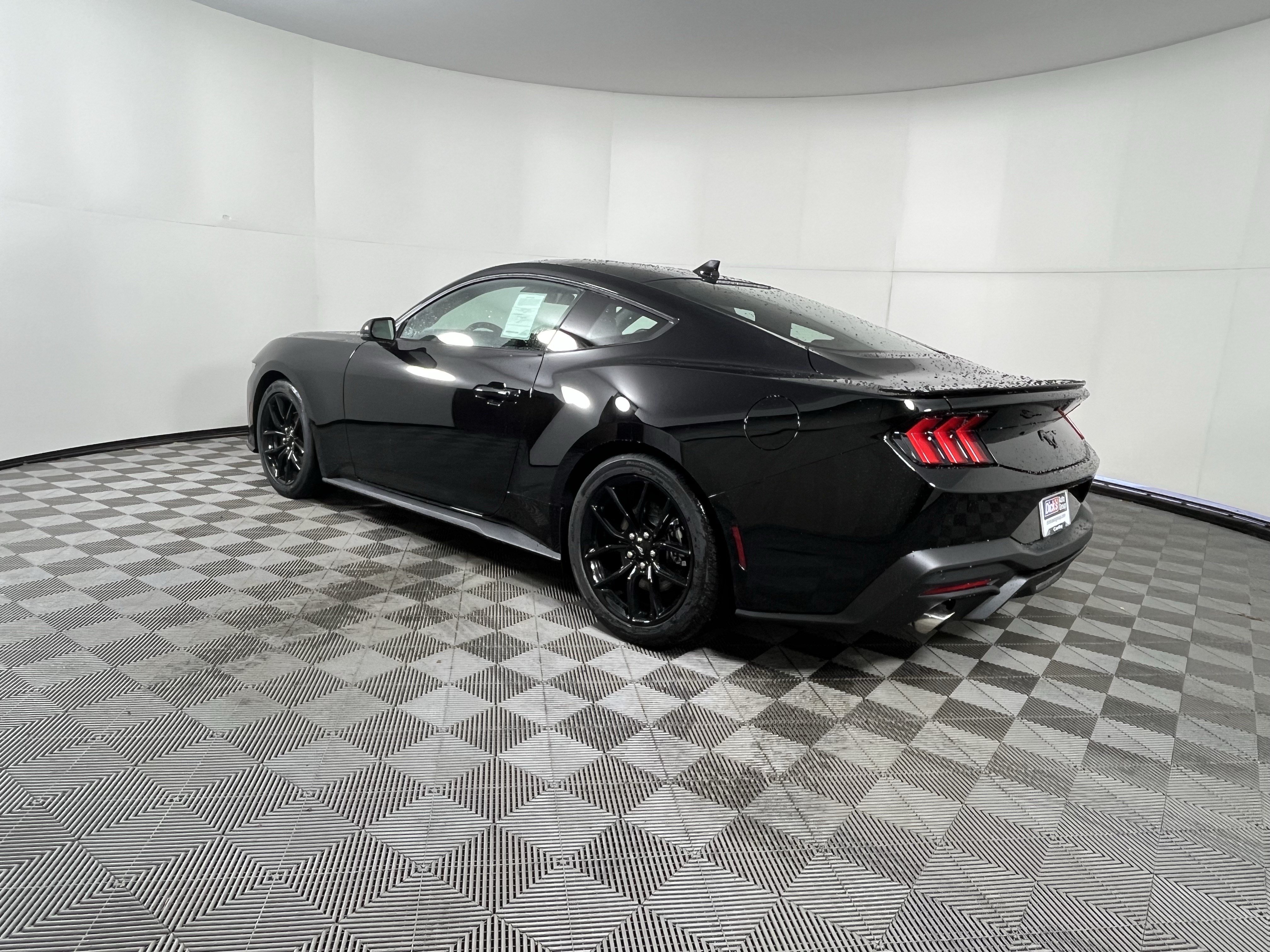 Used 2026 Ford Mustang Premium RWD image 2