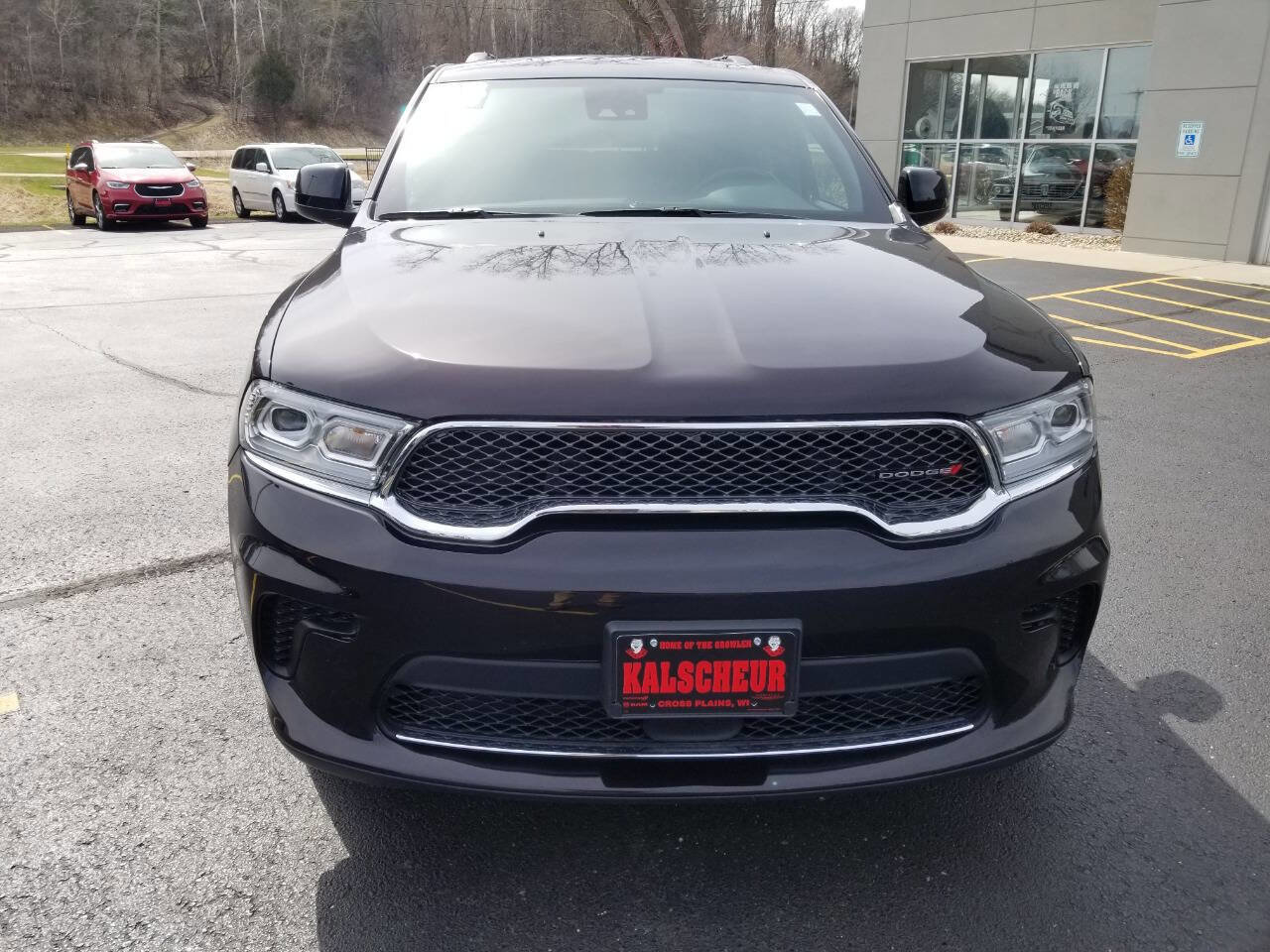 Used 2024 Dodge Durango SXT image 2